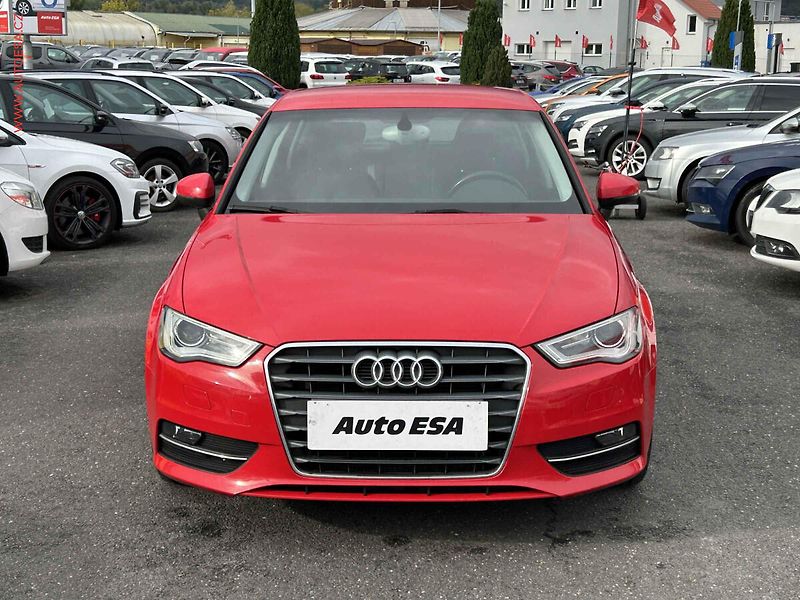 Audi A3 (2015) 1.2TFSi, 2.maj,ČR, autoAC - fotka 2 z 15