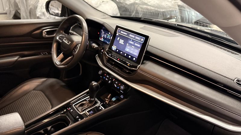Jeep Compass (2023) 1.3 T4 PHEV,4x4,ZÁRUKA - fotka 18 z 56