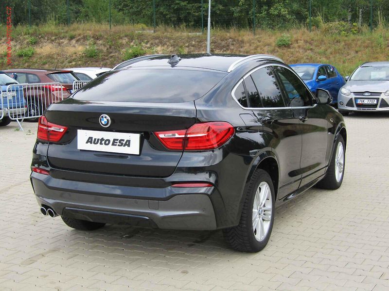 BMW X4 (2018) 3.0d xDrive35d, AT, bixen - fotka 4 z 25