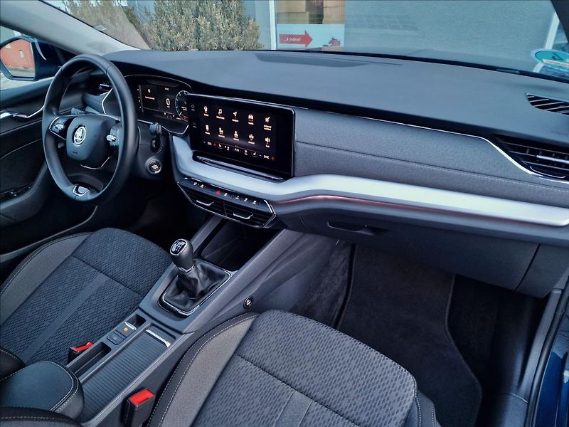 Škoda Octavia 2.0 TDi Style,původ ČR,1.Maj. - fotka 13 z 50