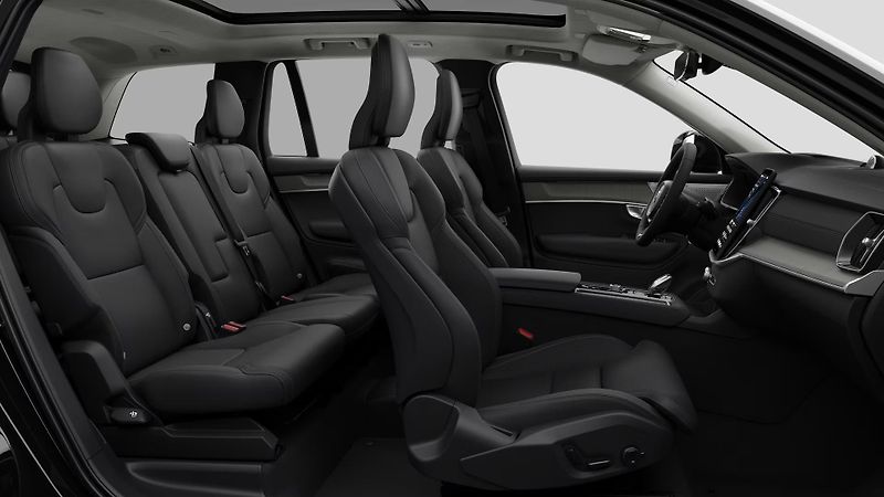 Volvo XC90 (2026) T8 AWD RECHARGE DARK ULTRA - fotka 4 z 11