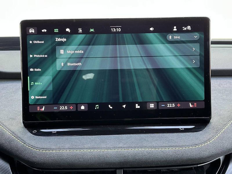 Škoda Elroq RS 340PS 4x4 84iV Matrix-LED H - fotka 29 z 53