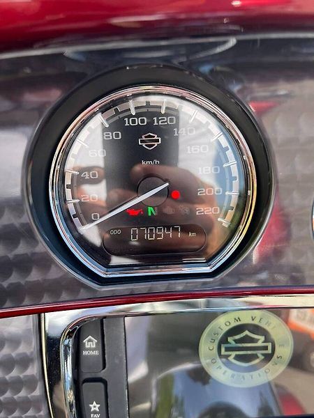 Harley-Davidson FLHTKSE ULTRA LIMITED CVO (2013) - fotka 16 z 16