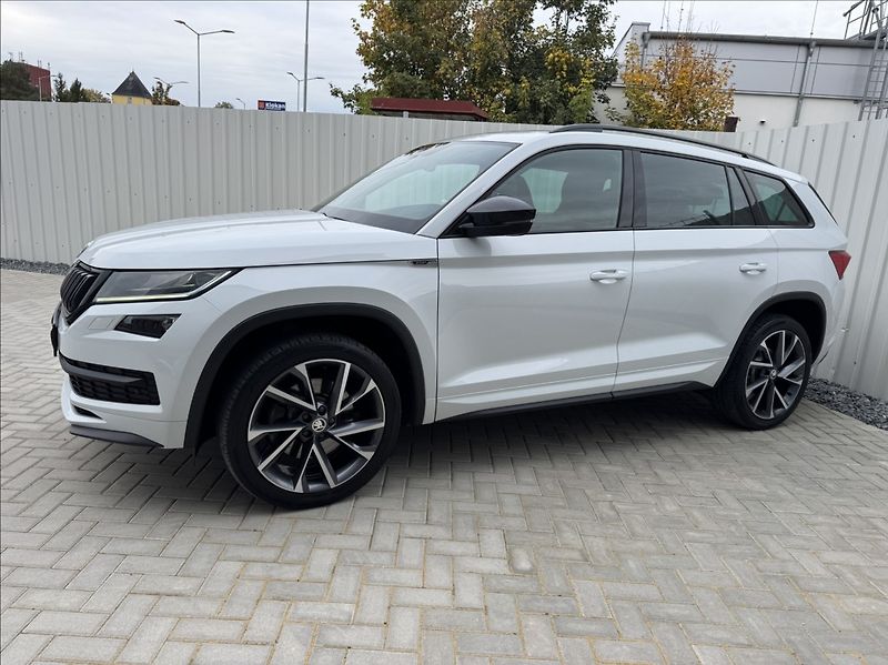 Škoda Kodiaq 2,0 TDI DSG 4X4 SPORTLINE 7mís - fotka 3 z 50