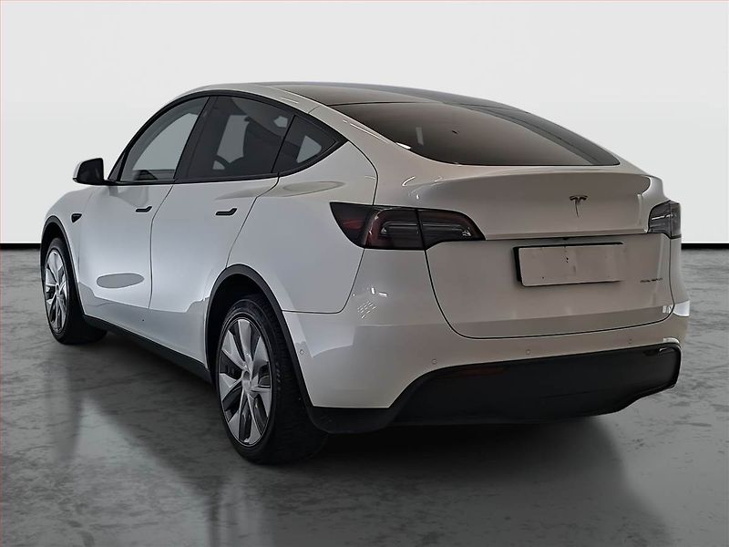 Tesla Model Y (2022) Long Range AWD 79kWh, SoH 93% - fotka 4 z 25
