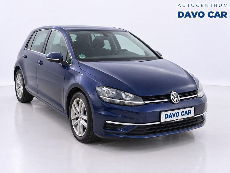 Volkswagen Golf 1,0 TSI 81kW DSG Navi 1.Maj - fotka 4 z 10