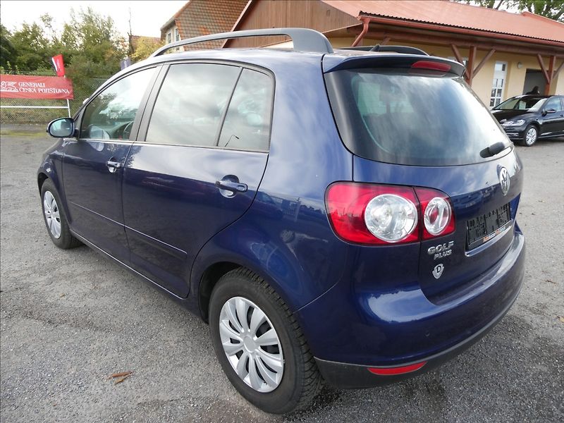 Volkswagen Golf Plus 1,4 TSi 90kW serviska - fotka 5 z 37