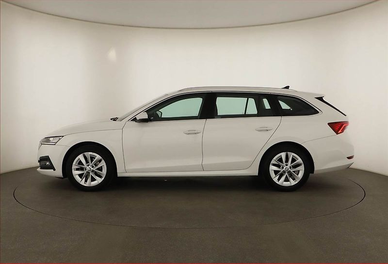 Škoda Octavia (2023) Style 1.5 TSI e-tec - fotka 3 z 14