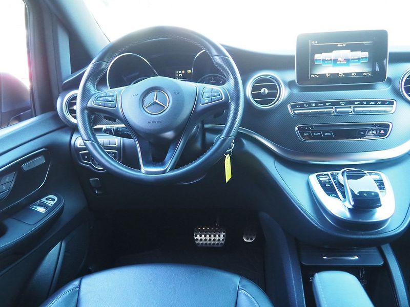 Mercedes-Benz Třídy V (2018) 250d 4Matic, 360 Kamera - fotka 16 z 38