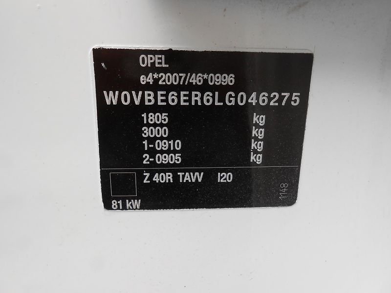 Opel Astra 1.2,KAMERA,NAVI,62TKm!! - fotka 2 z 41