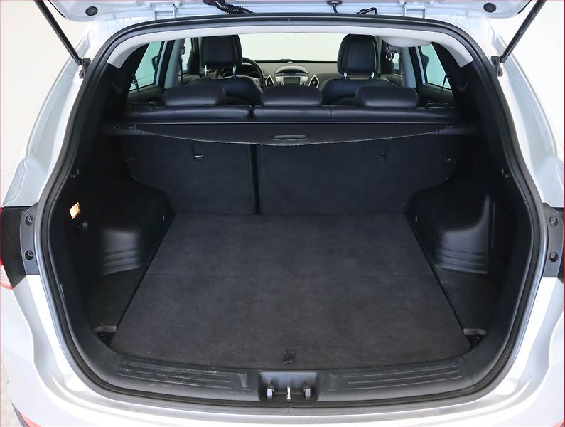 Hyundai ix35 (2012) 1.7 CRDi, Tempomat - fotka 14 z 16
