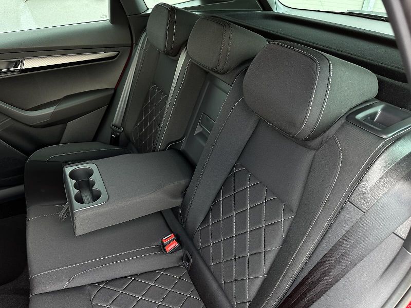Škoda Karoq 1.5TSi DSG 150PS Sportline Mat - fotka 40 z 48