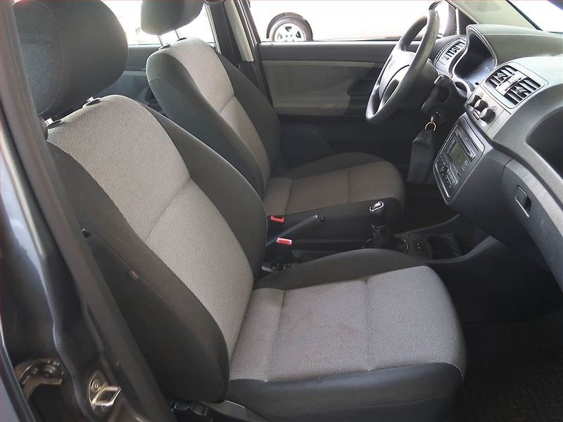 Škoda Fabia (2009) 1.4 TDI, po STK, Tažné - fotka 9 z 14