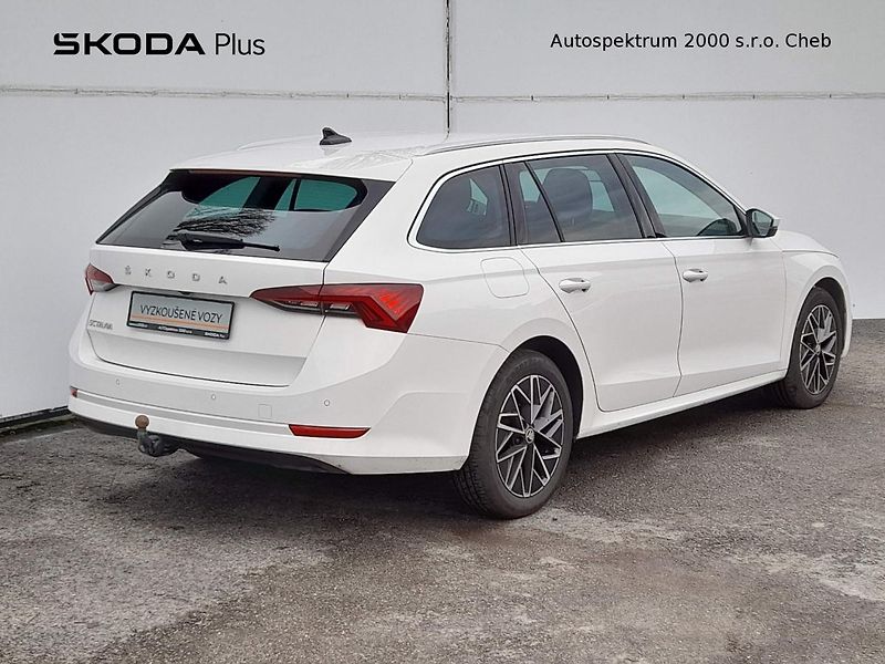 Škoda Octavia COMBI STYLE PLUS 2.0TDI 85KW 7 - fotka 2 z 20