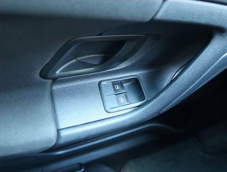 Škoda Fabia (2014) Ambiente 1.2 TSI, Serv.kniha - fotka 14 z 14