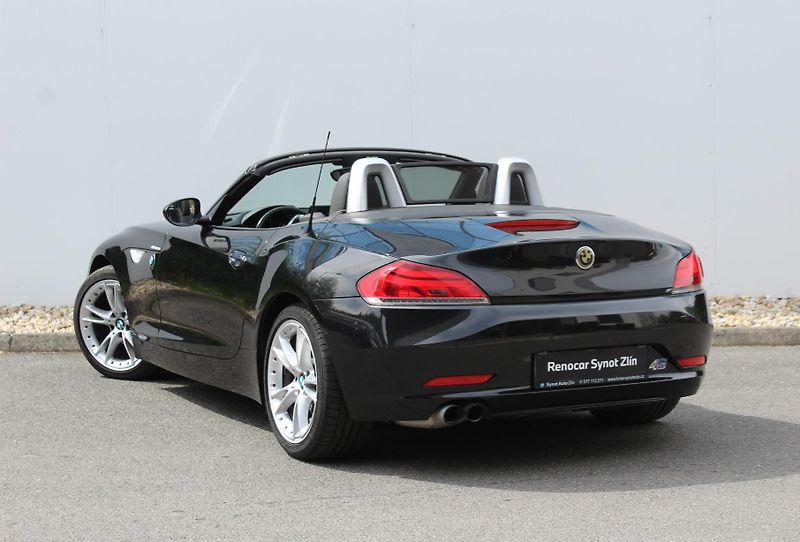 BMW Z4 sDrive23i - fotka 8 z 21