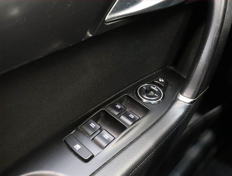 Hyundai i40 (2012) 1.7 CRDi, ČR,1.maj, Serv.kniha - fotka 16 z 18