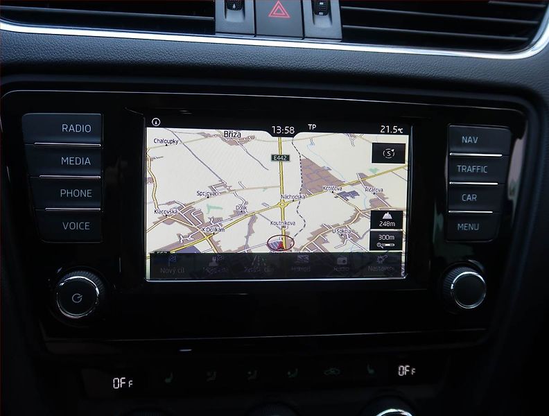 Škoda Octavia (2016) Ambition Plus 2.0 TDI - fotka 13 z 21