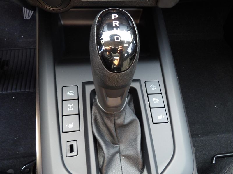 Isuzu D-Max (2026) SpaceCab LS 2.2L 163K 8st. A/T - fotka 25 z 36