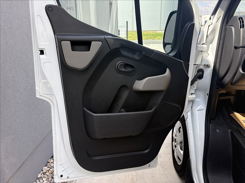 Renault Master 2,3 Valník s plachtou+2x spaní - fotka 12 z 18