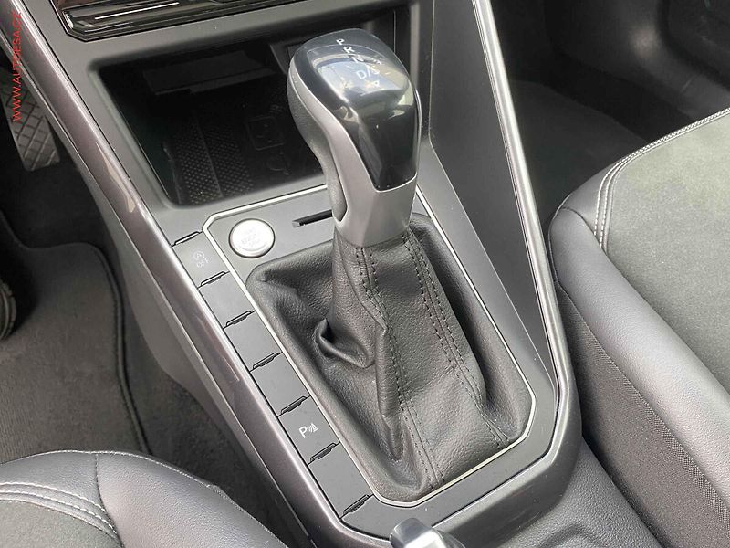 Volkswagen Taigo (2023) 1.0 TSi, Style, DSG, park. - fotka 16 z 18