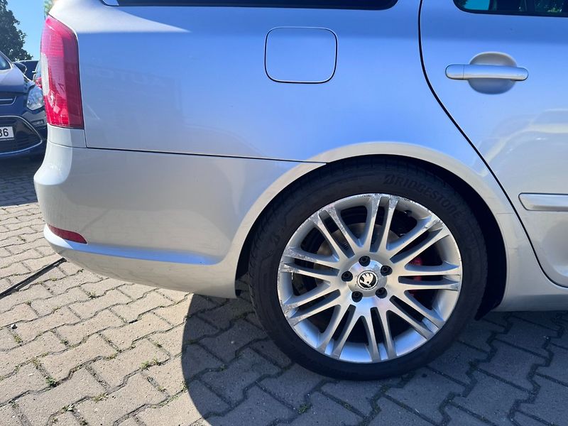 Škoda Octavia (2007) RS 2,0 TDI 125 KW 2X KOLA - fotka 15 z 50