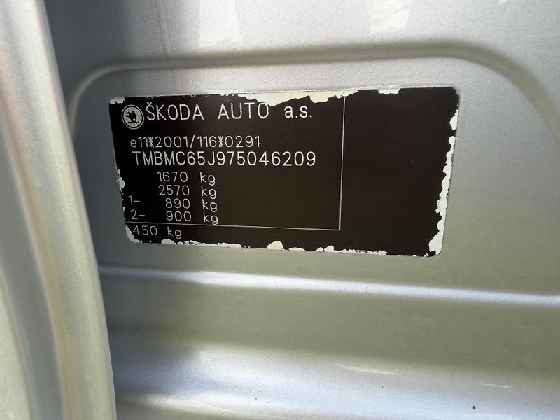 Škoda Roomster (2007) 1,4i 16V 63kW SERVISKA  - fotka 19 z 56