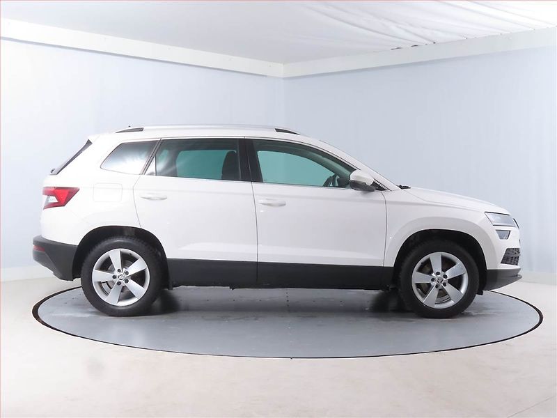 Škoda Karoq (2018) Style 2.0 TDI, 4X4, Navi - fotka 6 z 18