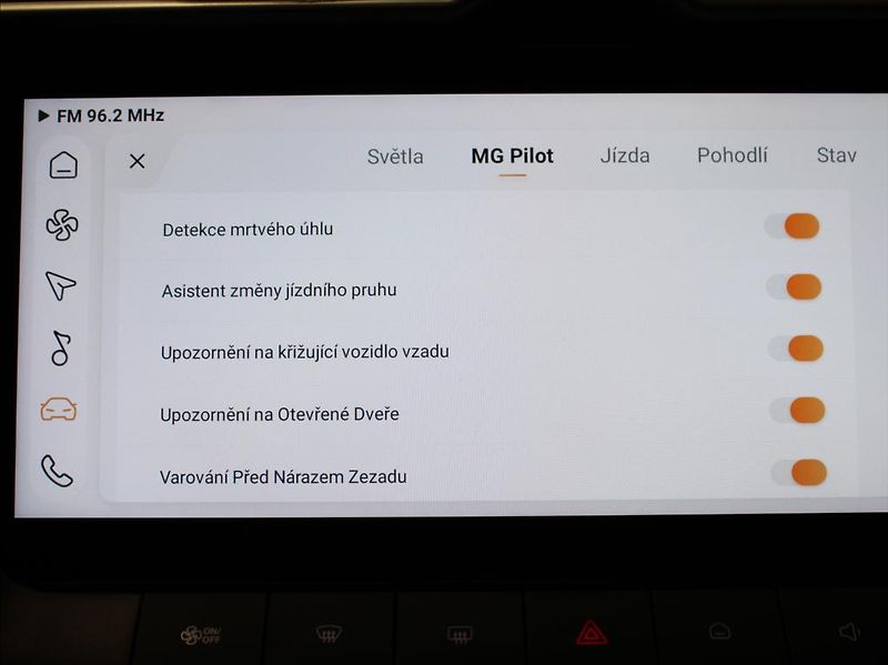 MG ZS 1,5 Hybrid+ Exclus.Akční Cena! - fotka 18 z 27