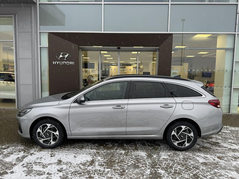 Hyundai i30 (2026) 1,0 T-GDI MT STYLE - fotka 3 z 11