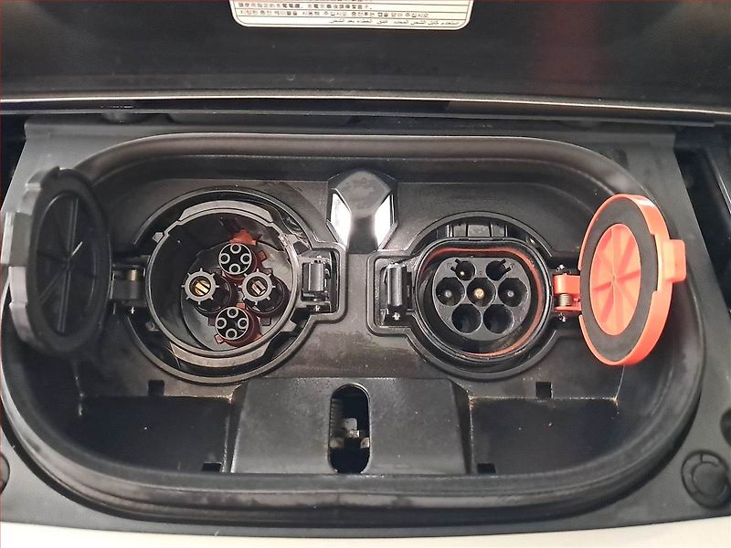 Nissan Leaf (2019) 40 kWh, Automat, Tempomat - fotka 16 z 16