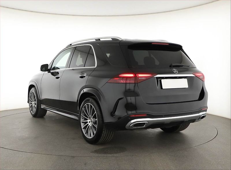 Mercedes-Benz GLE (2024) 450 d, AMG Line, HUD - fotka 4 z 22
