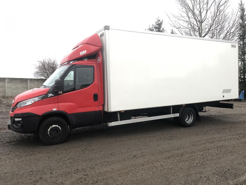 Iveco Ostatní (2020) 3x skříň 6,2mx 2,3 - fotka 3 z 5