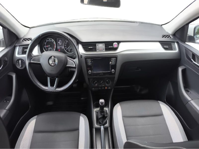 Škoda Rapid 1.0 TSi Ambition - fotka 5 z 23