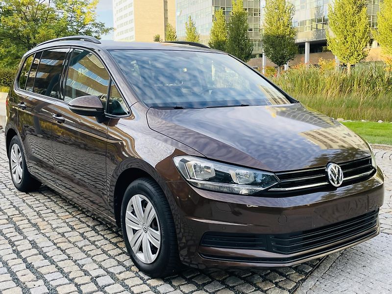 Volkswagen Touran 1.2TSI MANUÁL 7MÍST SERVISKA - fotka 9 z 42