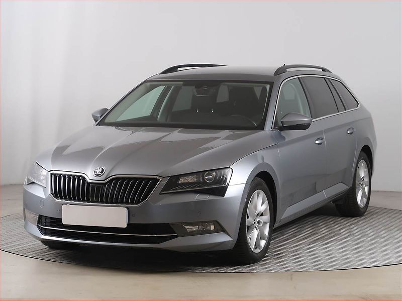 Škoda Superb (2016) Ambition Plus 2.0 TDI, Automat - fotka 2 z 19