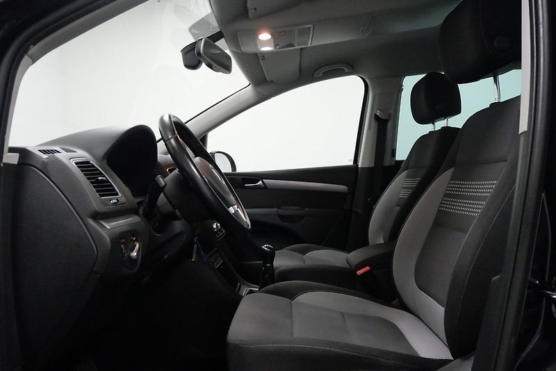 Volkswagen Sharan - fotka 11 z 23