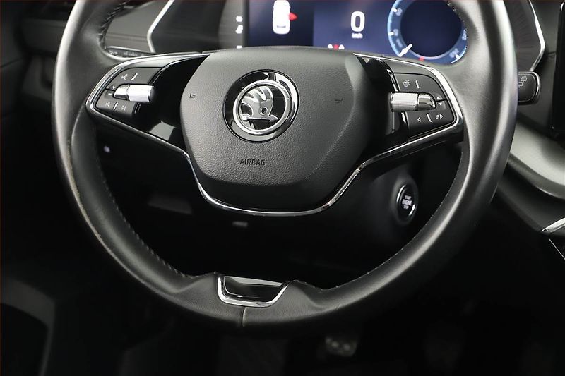 Škoda Octavia (2023) Ambition 2.0 TDI, ČR,1.maj - fotka 8 z 16