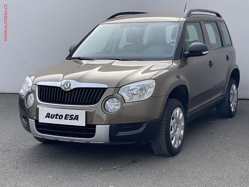 Škoda Yeti (2012) 1.2 TSi, AC, výhřev sed - fotka 3 z 16