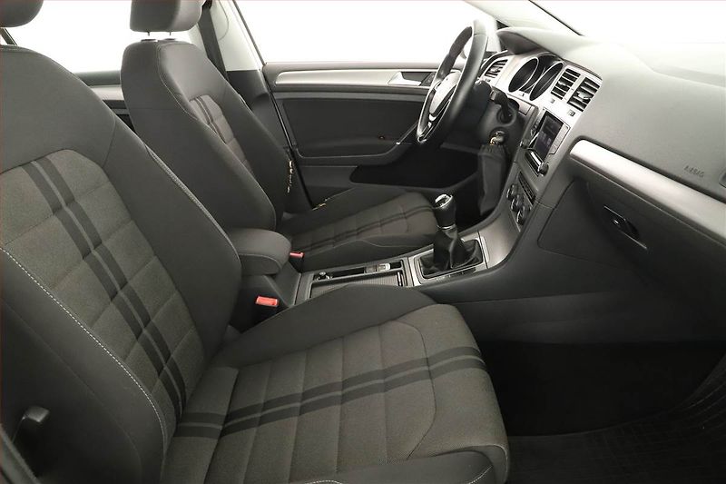 Volkswagen Golf (2014) 1.2 TSI, Serv.kniha, Tempomat - fotka 7 z 13