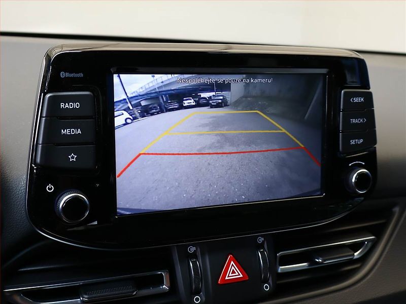 Hyundai i30 (2020) 1.0 T-GDI, Automat, Serv.kniha - fotka 16 z 18