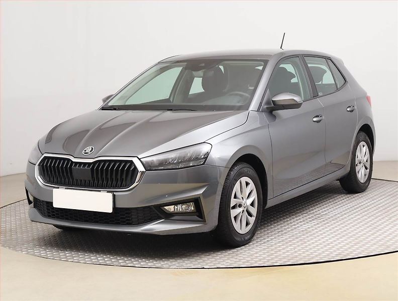 Škoda Fabia (2022) Ambition 1.0 TSI, Serv.kniha - fotka 2 z 17