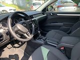 Škoda Superb 2,0 TDI DSG - náhled 11
