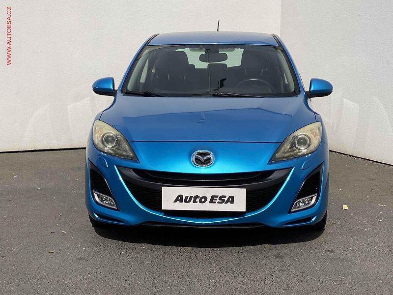 Mazda 3 (2009) 2.2 MZR-CD, ČR, AC, xenon - fotka 2 z 17