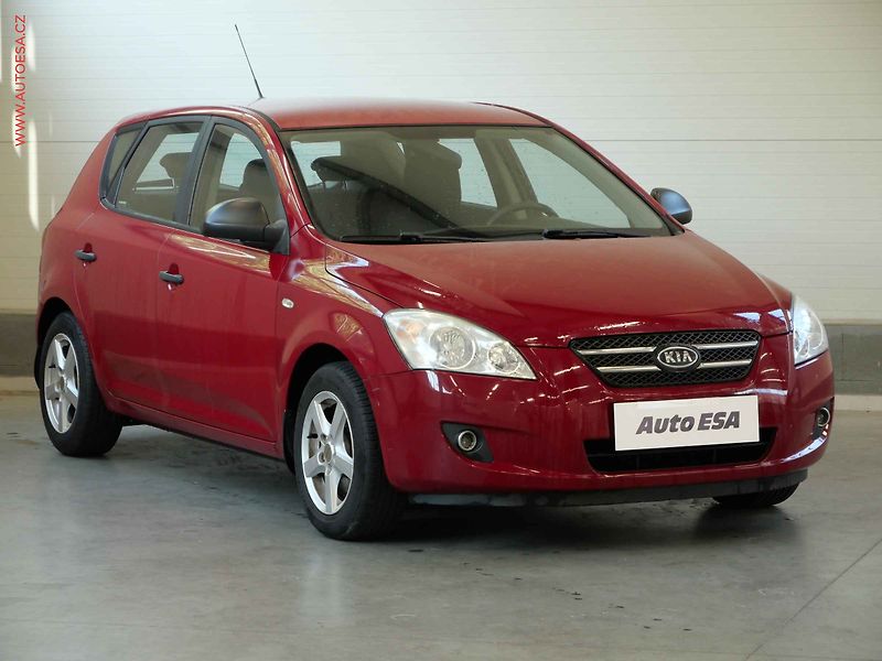 Kia Ceed (2009) 1.4i, ČR, AC - fotografie inzerátu