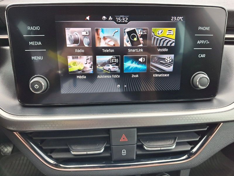 Škoda Kamiq (2022) Style 1,5TSi 110kW - fotka 24 z 35