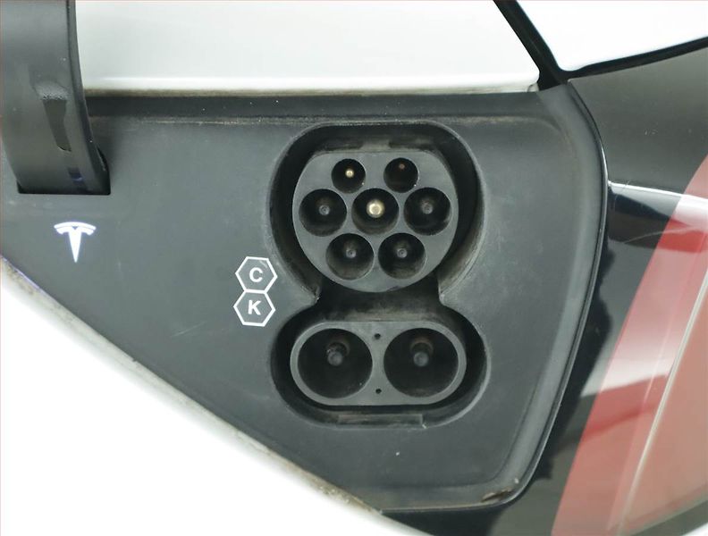 Tesla Model 3 (2022) Long Range 4WD 79kWh, SoH 91% - fotka 22 z 23