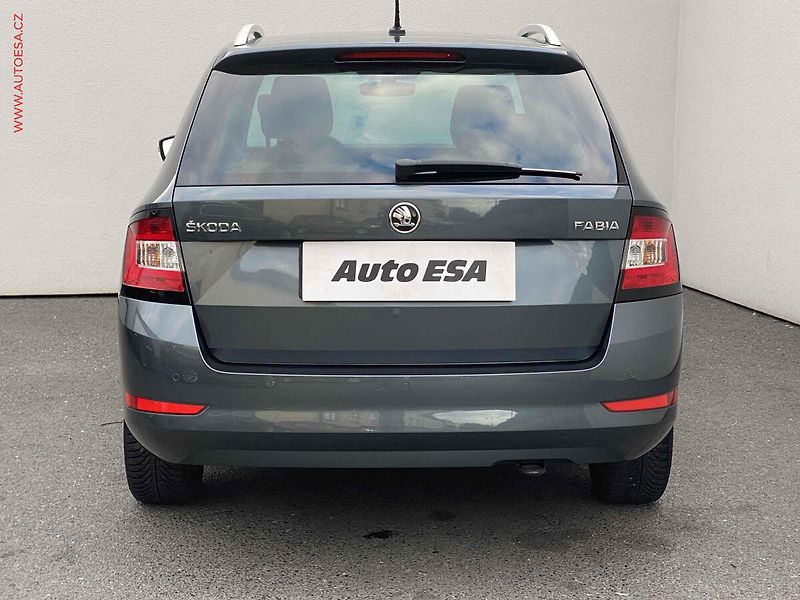Škoda Fabia (2019) 1.0 TSi, Style, DSG - fotka 5 z 18