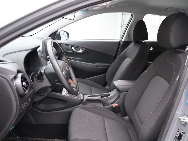 Hyundai Kona 1,0 T-GDI 88kW Comfort - fotka 11 z 33