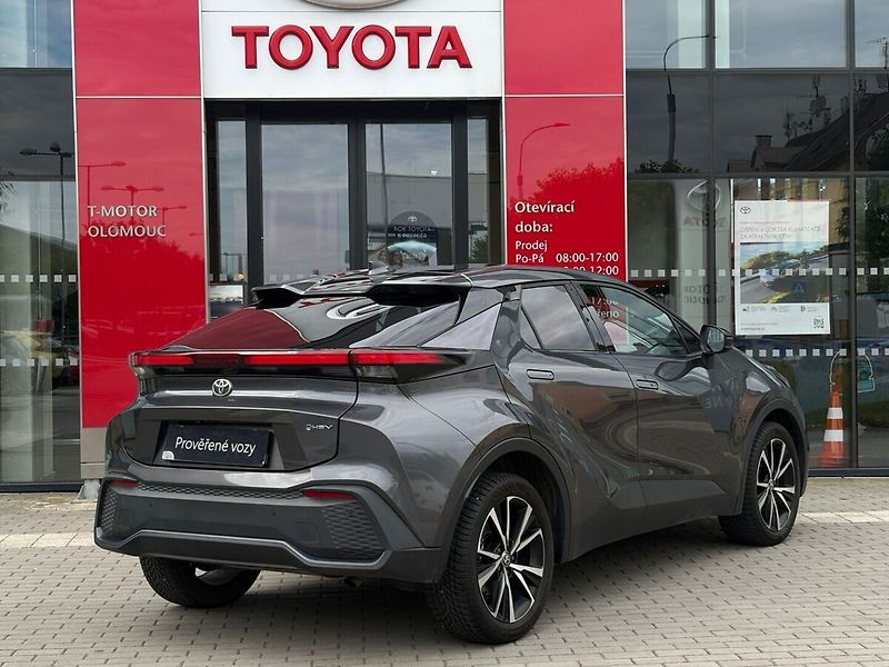 Toyota C-HR 1.8 Style - fotka 3 z 21